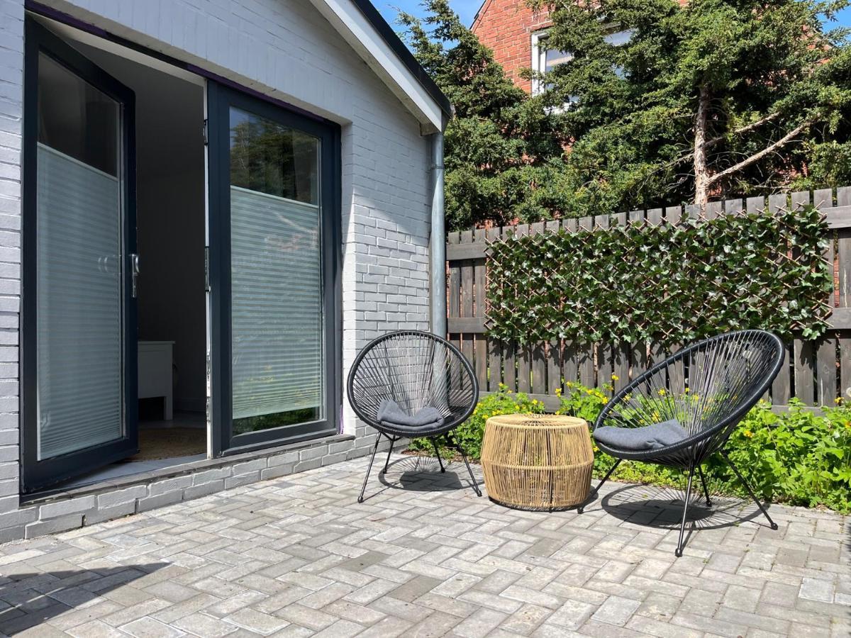 Apartment Meerzeit Mit Terrasse Husum  Exteriör bild